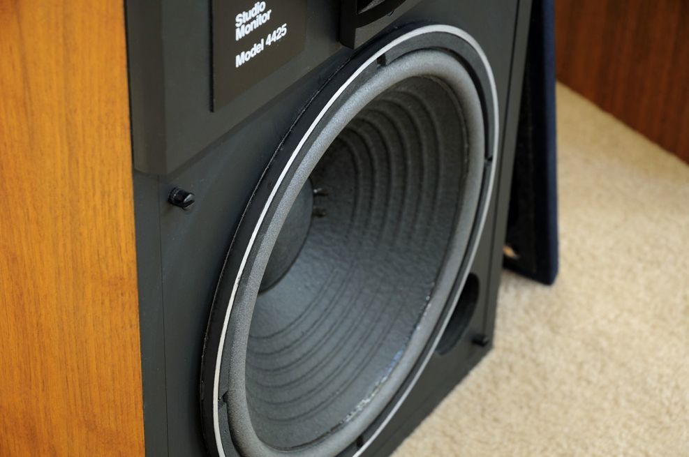 jbl6.jpg